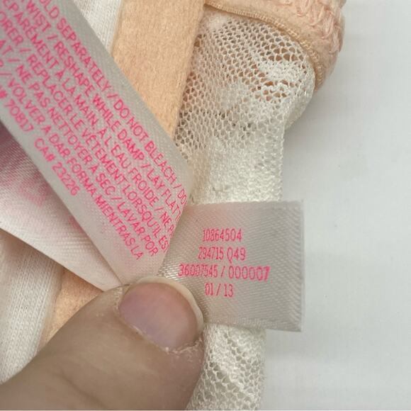 PINK Victoria’s Secret Lace Trim Sequined Bandeau Bra - Picture 7 of 9